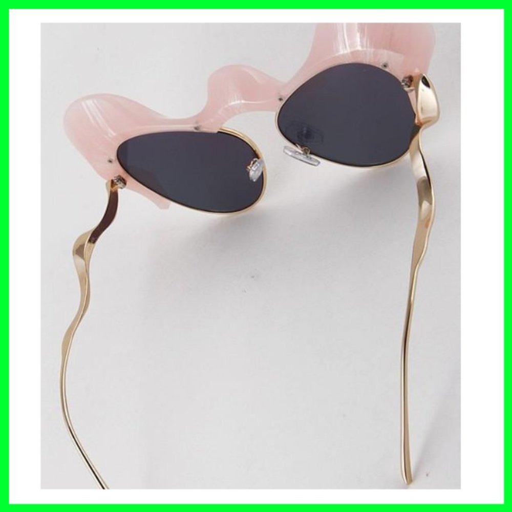 NWT Mod Sunglasses with Abstract Print